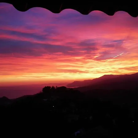 Total Sea View Ll Grimaldi Menton Apartament *