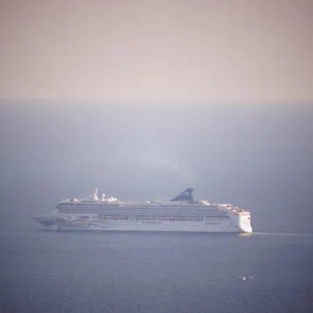 Апартаменты Total Sea View Ll Grimaldi Menton