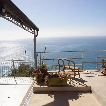 Апартаменты Total Sea View Ll Grimaldi Menton *