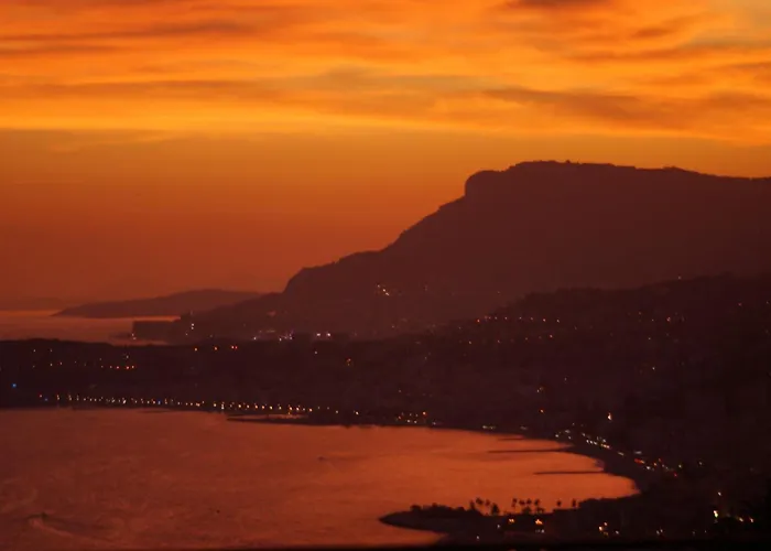 Total Sea View Ll Grimaldi Menton * ヴェンティミーリア