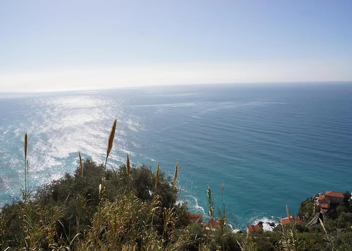 Total Sea View Ll Grimaldi Menton アパート