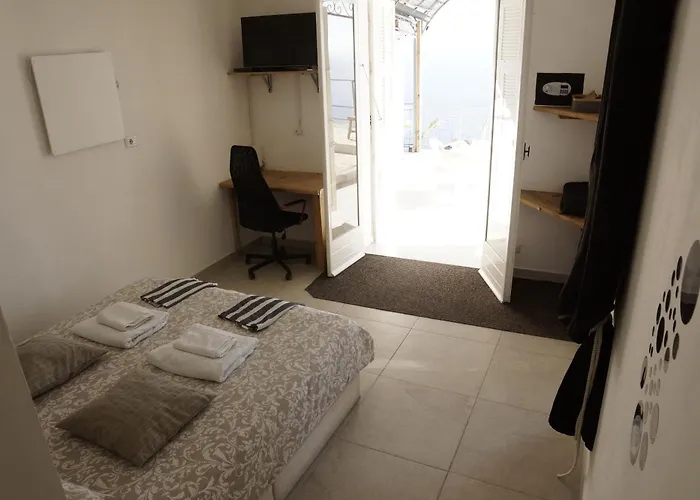 Total Sea View Ll Grimaldi Menton アパート