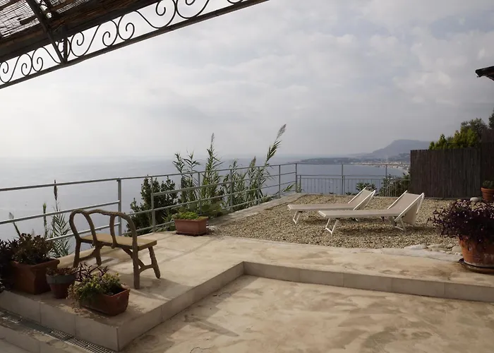 Total Sea View Ll Grimaldi Menton * ヴェンティミーリア