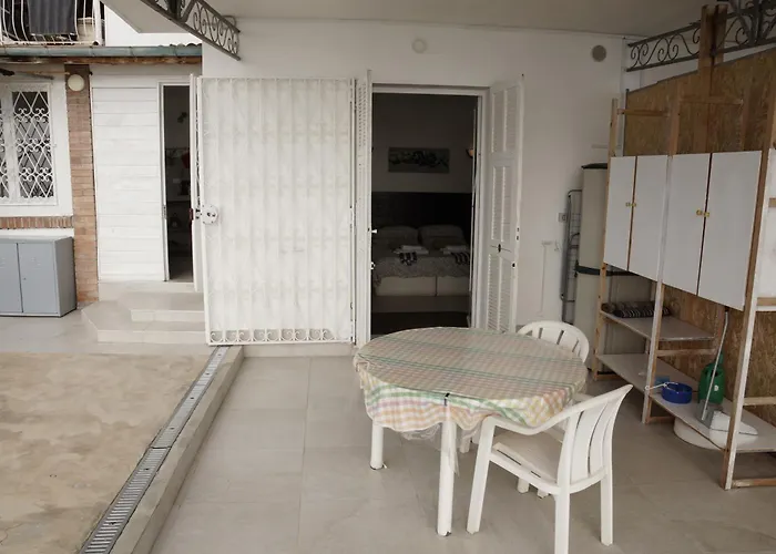 Total Sea View Ll Grimaldi Menton アパート